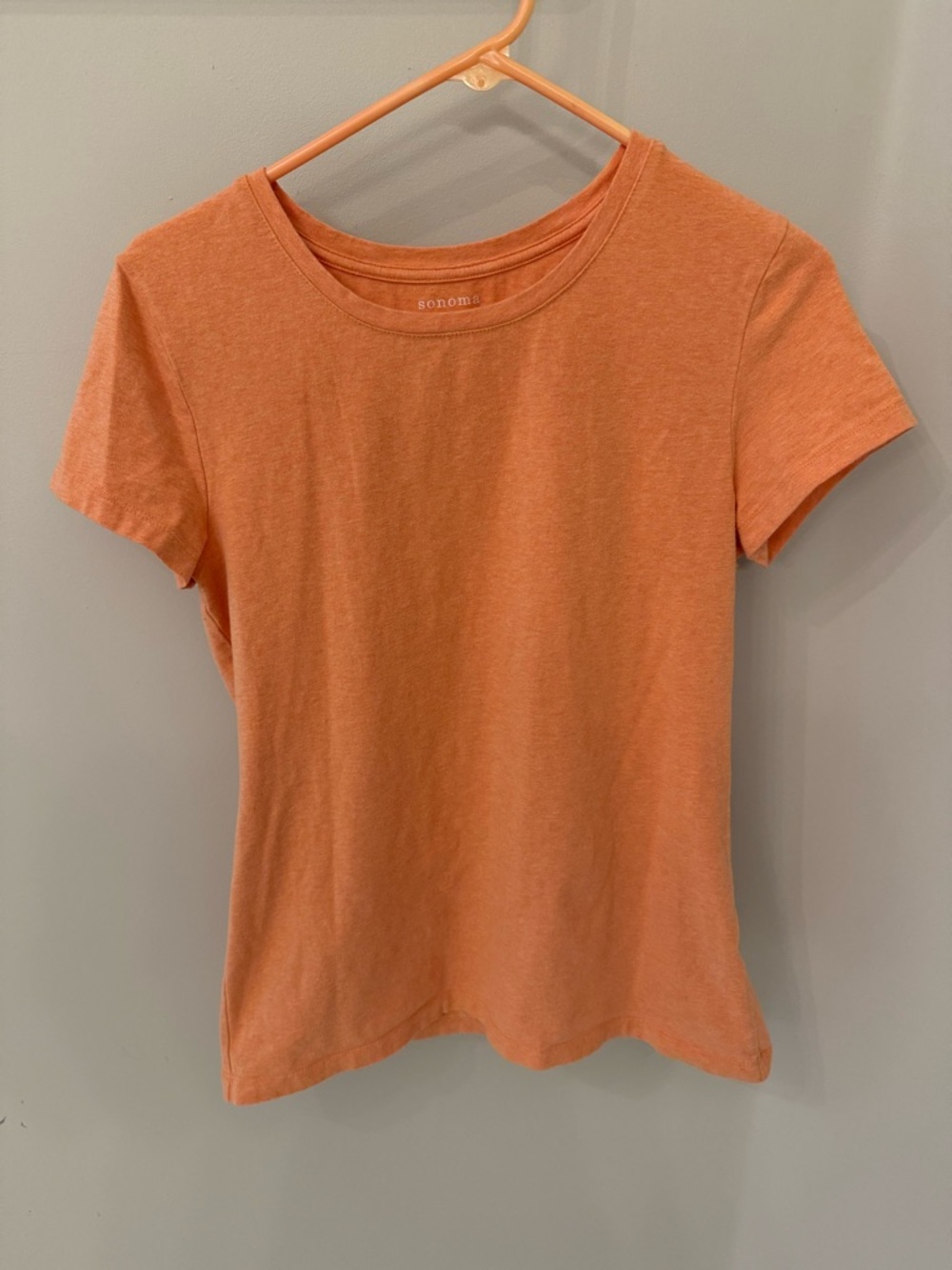 Sonoma Short Sleeve Crewneck Tee in Peach